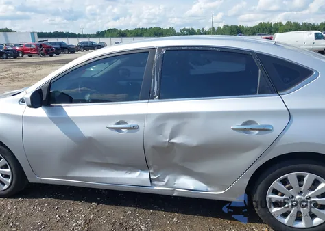 2019 Nissan Sentra S z USA, uszkodzony, nr VIN 3N1AB7AP4KY339908